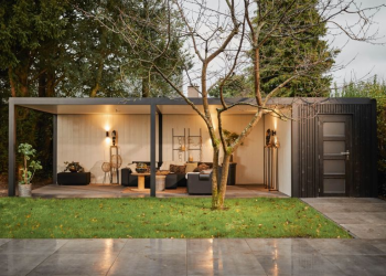 allure-hillhout-zwart-wit-tuin