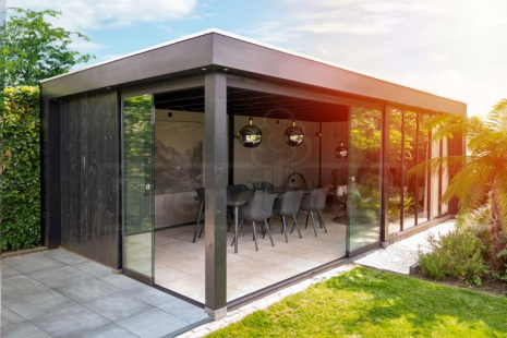 Buitenverblijf Verona model links 7500x4000x2500mm (bxdxh)